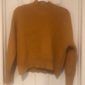 ☀️❄️Cozy goldenrod knit sweater☀️❄️
